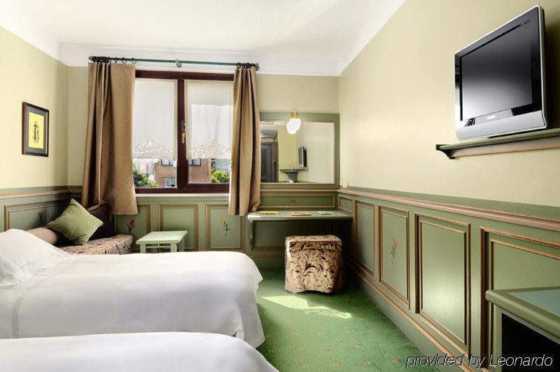 Armada Istanbul Pera Hotel Esterno foto