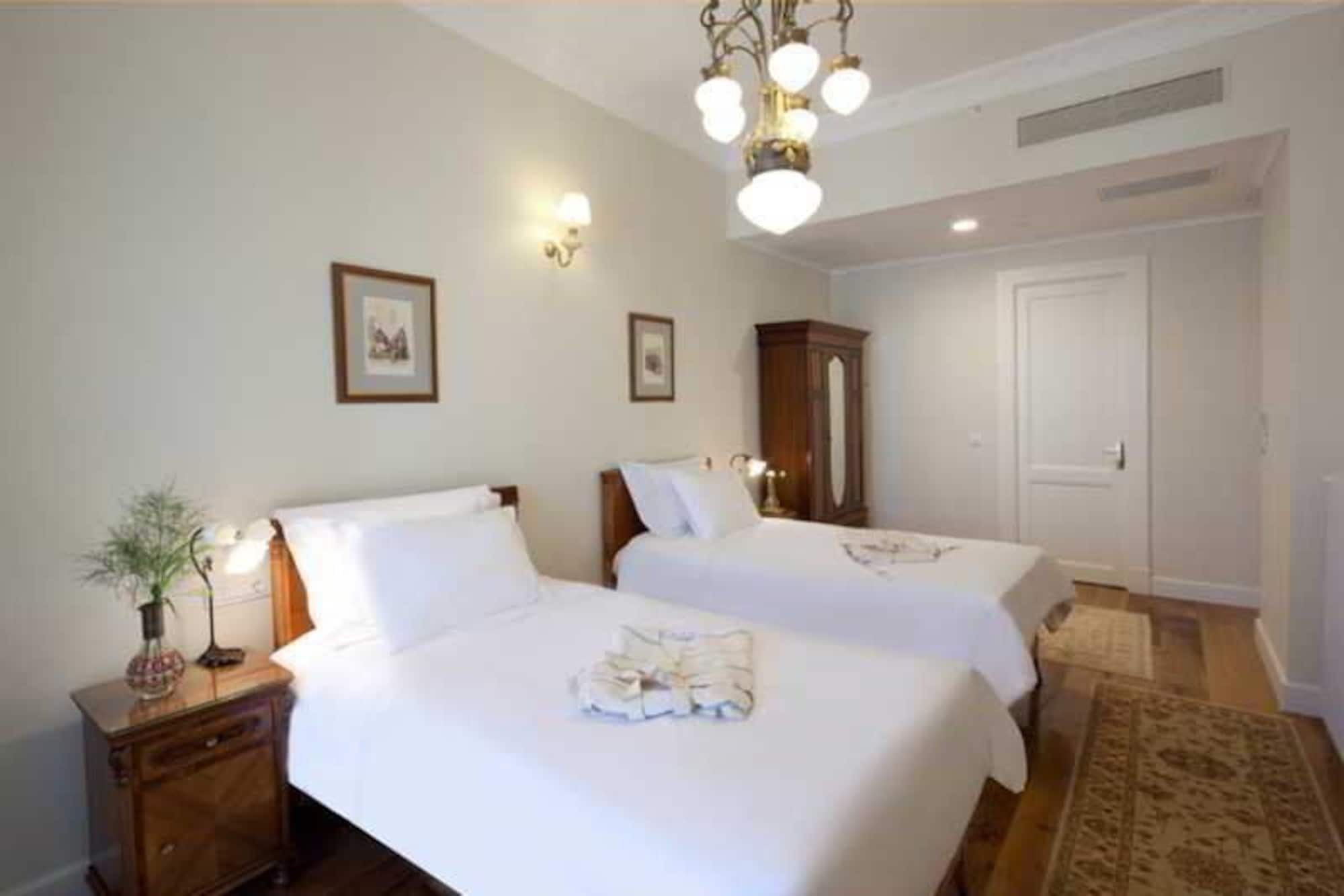 Armada Istanbul Pera Hotel Esterno foto